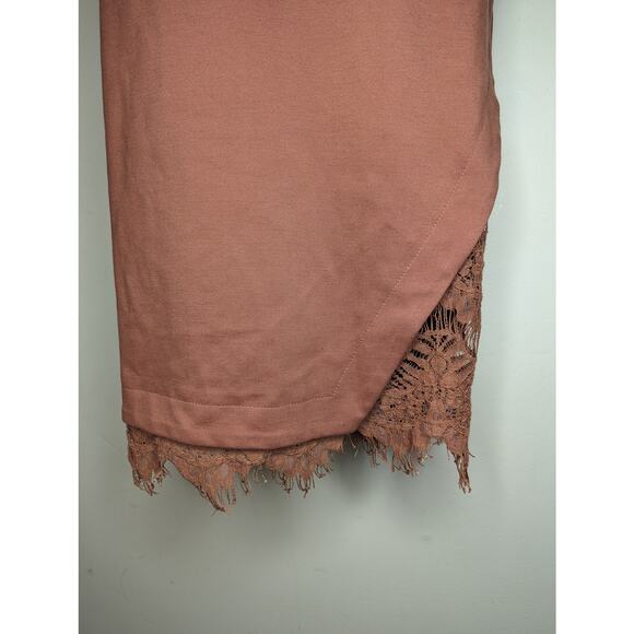 NWT ASTR the Label Coral Cedar Peeking Lace Bodycon Dress - Picture 4 of 11